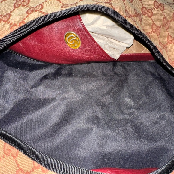 Gucci x MLB Leather Slip-On Shoes - Picture 3 of 4